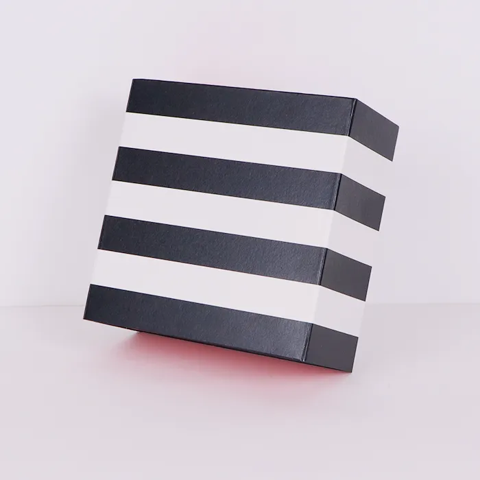 Zásuvkové darčekové krabičky